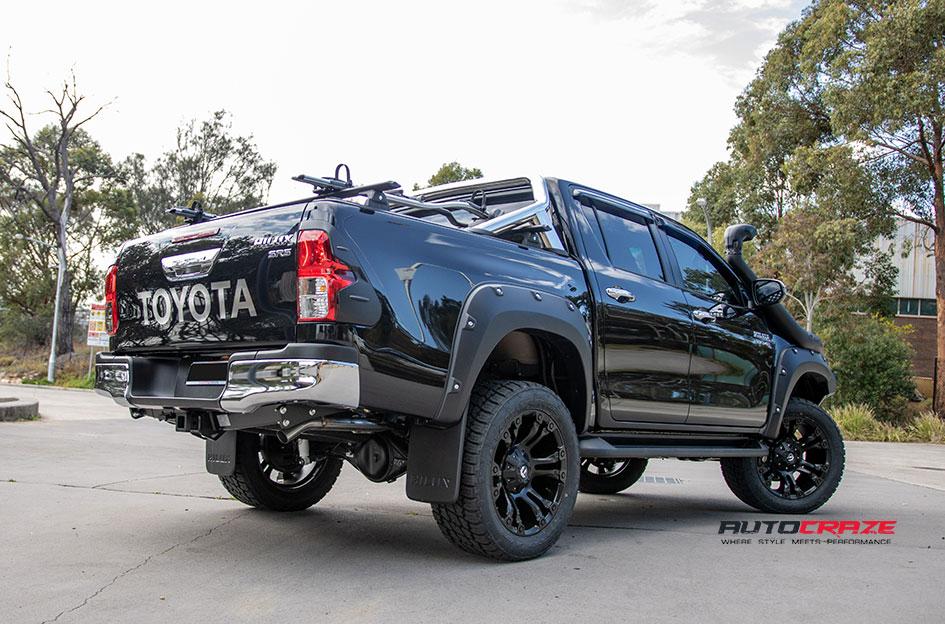 TOYOTA HILUX N80 4WD VAPOR MATTE BLACK